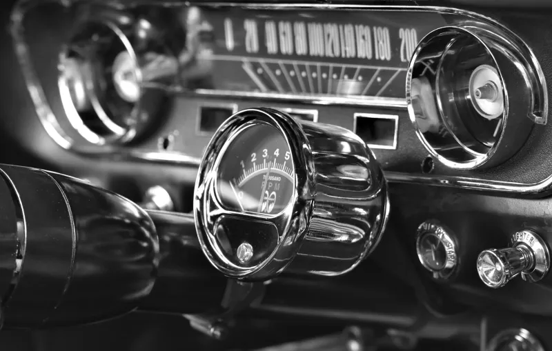 Running on Instinct: When American Drivers Knew Their Cars by Feel, Not by Flashing Lights