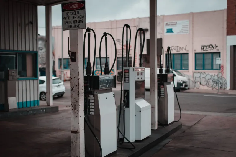 Swipe, Confirm, Decline: How a Simple Fill-Up Became a Five-Minute Negotiation