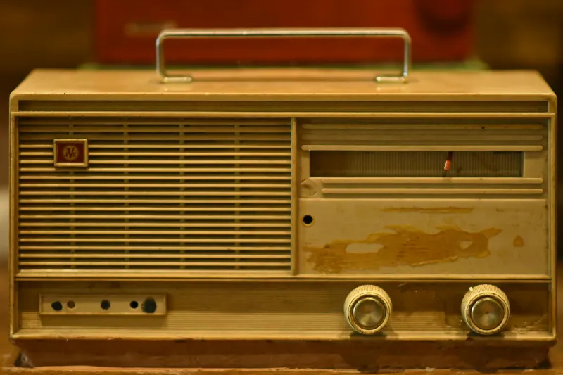 When Your Car Radio Had Three Buttons and You Were Lucky to Get Two Stations